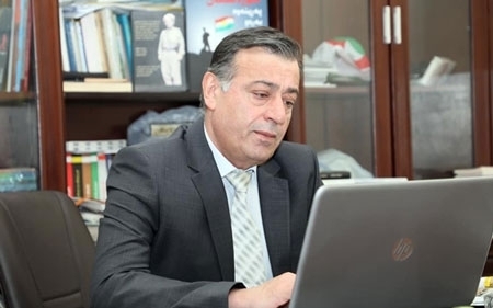 فەرهاد محەمەد  ئەندامی بەشی ڕۆشنبیری و ڕاگەیاندنی پارتی دیموكراتی كوردستان:     سەركەوتنی پرۆسەی پەرەپێدان لە هەرێمی كوردستان گەورەترین چەكە بۆ شكستپێهانی ئەو شەڕە ئابوورییەی بەغدا سەپاندوویەتی بەسەرماندا