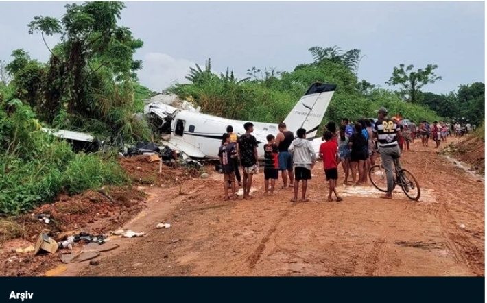 Li Brezîlyayê balefirekî biçûk ket û 12 kes mirin