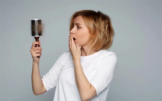 چەند هەنگاوێكی سادە بۆ ڕێگرتن لە قژهەڵوەرین