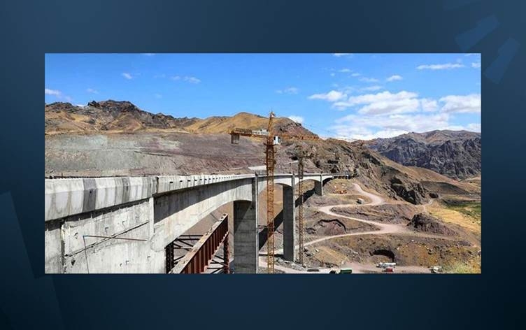 ايران تؤكد ضرورة مد سكة حديد الى منفذ باشماخ مع اقليم كوردستان