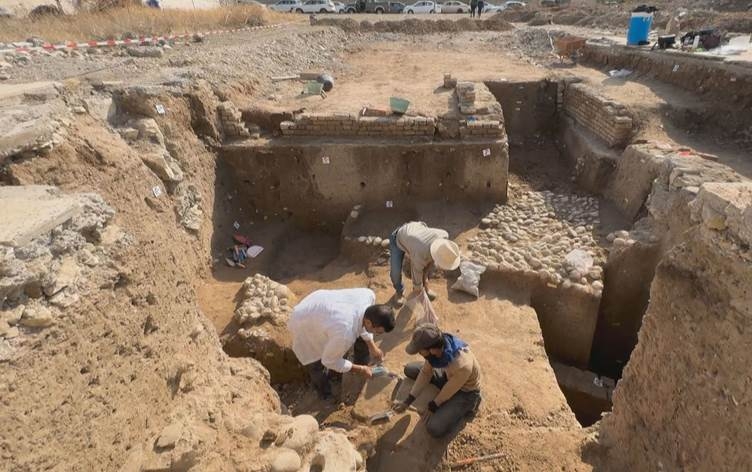 Geşteke dîrokî: Li Keleha Hewlêrê nivîsên bizmarî hatin dîtin