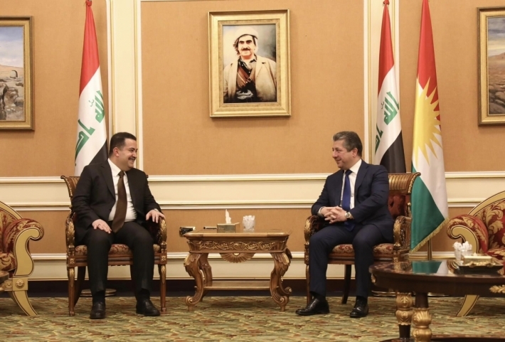 Serokwezîr Mesrûr Barzanî li Hewlêrê pêşwazî li Serokwezîrê Iraqê kir