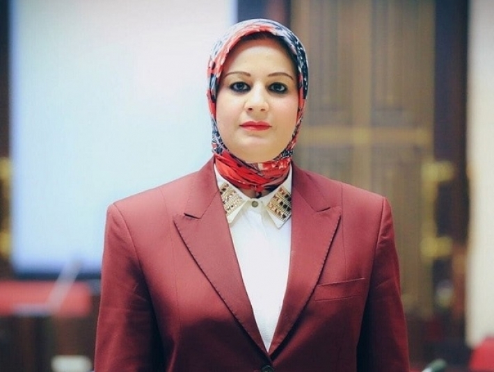 Muna Qehweçî: Dadgeha Federal desthilata wê tine destwerdanê li kursiyên kota bike