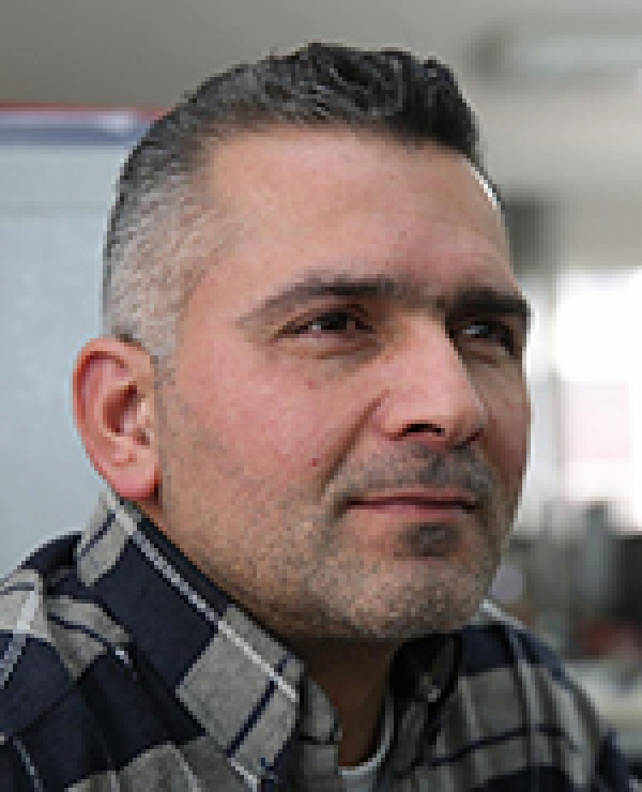 لماذا لم تفر مثلنا؟