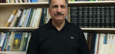 پڕۆفیسۆر دكتۆر حوسێن تۆفیق  شارەزا لە بواری یاسای بازرگانی بۆ گوڵان:     بۆ زامنكردنی مافەكانی گەلی كوردستان، پێویستە شەڕی كورد لە بەغدا لە ناو دەستوور و دامەزراوەكانی عێراقدا بێت