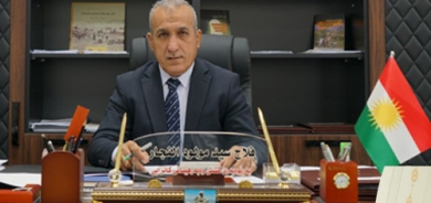 فەلاح سەید مەولوود ئەلنەجاڕ   بەڕێوەبەری گشتیی وەبەرهێنانی كانزایی لە وەزارەتی سامانە سرووشتییەكان بۆ گوڵان:     400 هەزار خێزان سوودمەند بوون لە وەرگرتنی نەوتی سپی، بۆ ئەمساڵ لە ناو سەنتەری شارەكانیش دابەشی دەكەین