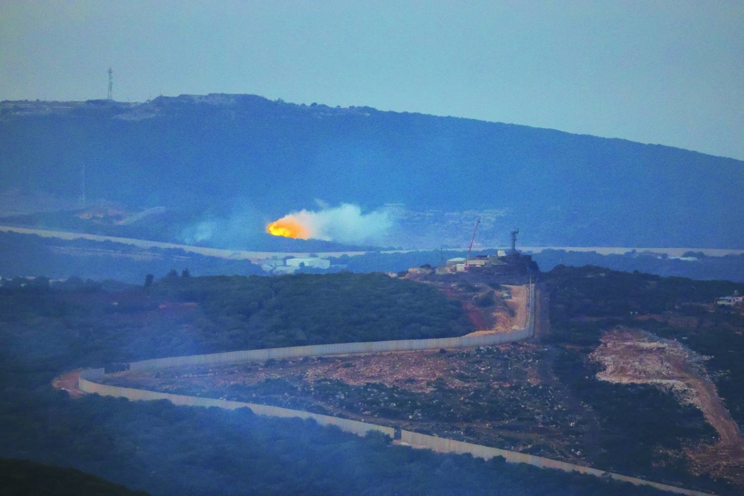 تلويح إسرائيلي بـ«ضربة» في الضاحية الجنوبية لبيروت