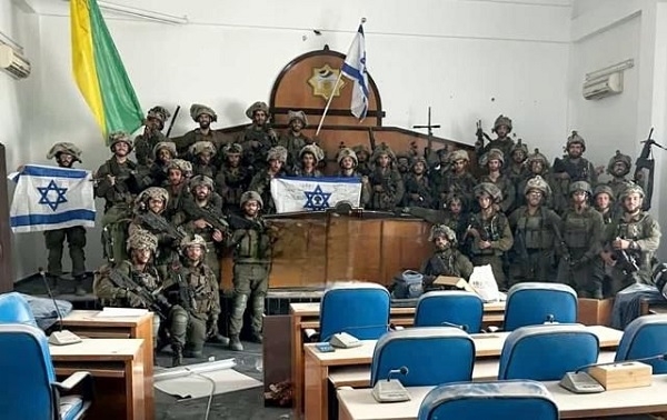 Komandoyên Îsraîlî gehêştine nava parlementoya Hemasê