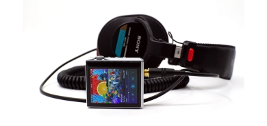 ئامێرێكی بچووكی بڵاوكردنەوەی فیلم و دەنگ