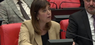 Beştaşê bertekeke tund da parlamenterê AK Partiyê: Terorîst bavê te ye!