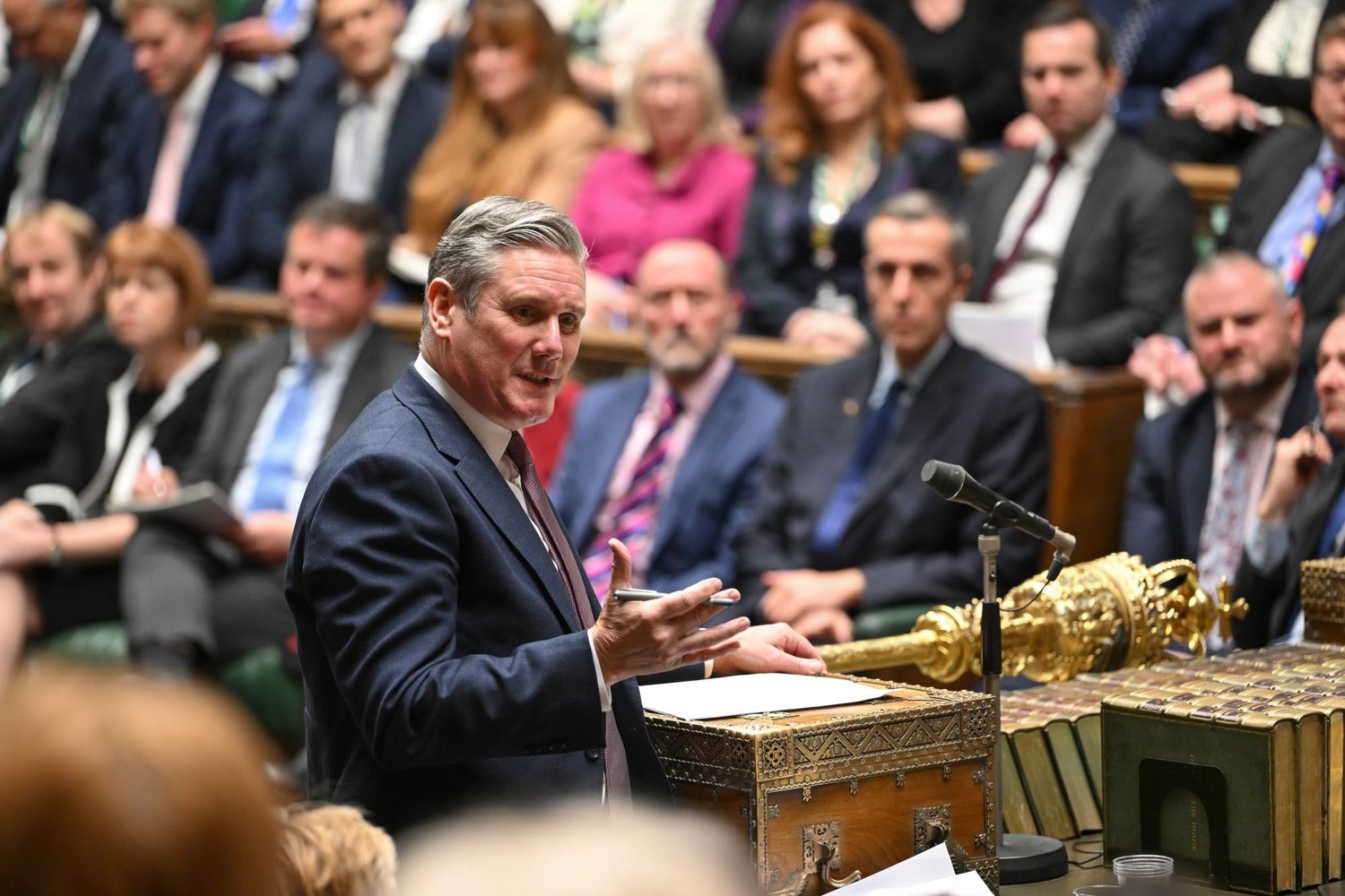 ضغوط على زعيم حزب العمال البريطاني مع مطالبة 56 نائباً بوقف إطلاق النار بغزة