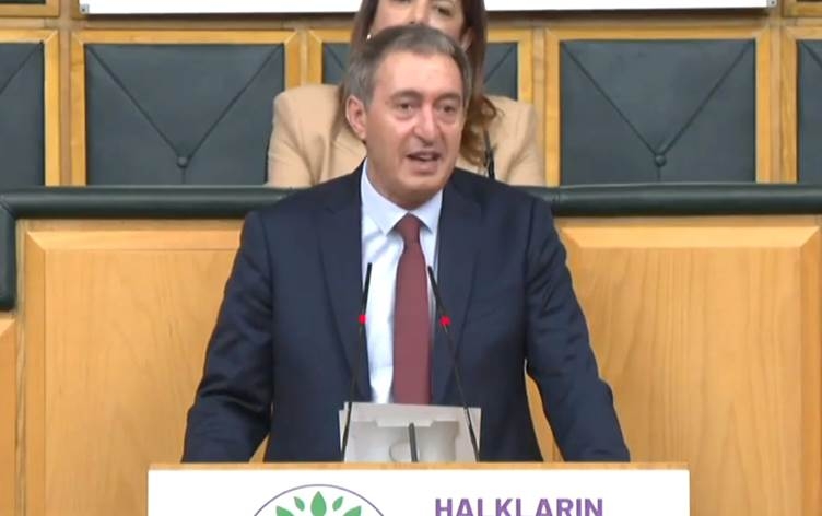 Dema hilbijartinên şaredariyan nêzîk e: HEDEP bi siyaseteke nû amadekariyê dike