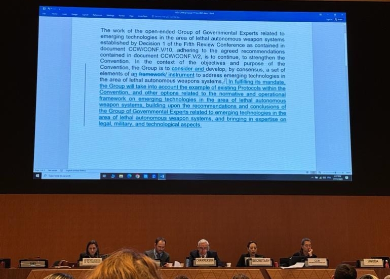 شــانــدێـكی دەزگای مین بەشداری دواین پانێڵی کۆنفڕانسی ڕێکەوتننامەی چەکە باوەکان بوون