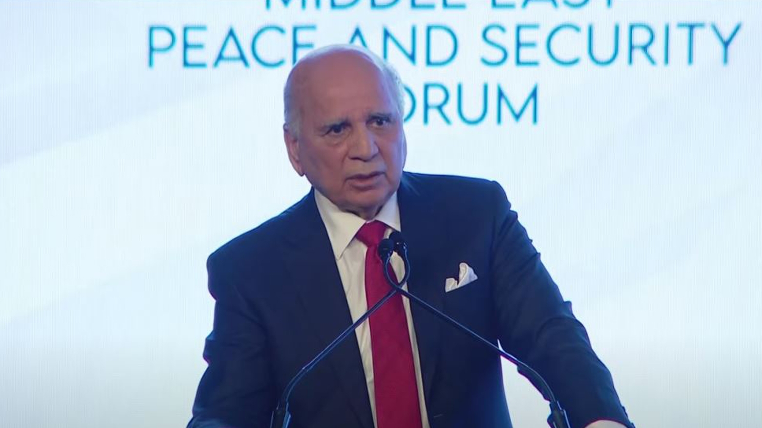 Fuad Hisên: Iraq daxwaza aştiyeke yekcarî û cîgir li Rojhilata Navîn dike