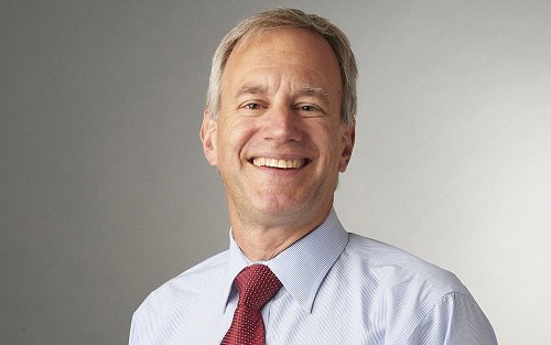 پڕۆفیسۆر شاون شافێر بۆ گوڵان:     ڕۆڵی ڕۆژنامەنووس بریتییە  لە بەدیموكراتیزەكردنی زانیاری