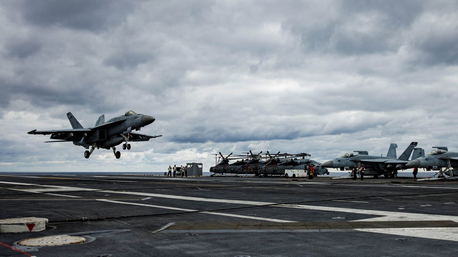 Amerîka du baregehên milîsan li Iraqê kirin armanc