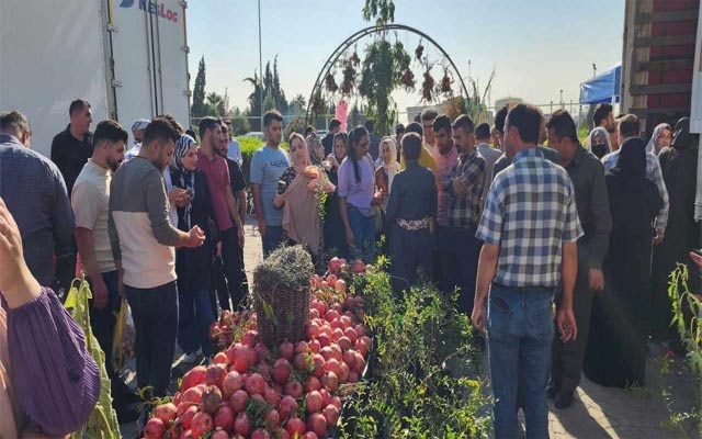 فیستیڤاڵی هەنار و بەروبوومی خۆماڵی لە هەولێر