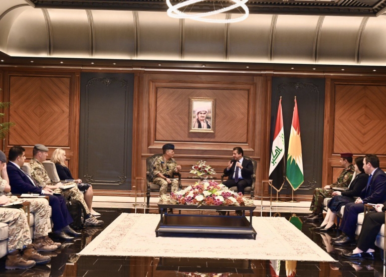 مەسرور بارزانى پێشوازىی لە شاندێکی سەربازیى بەریتانیا کرد