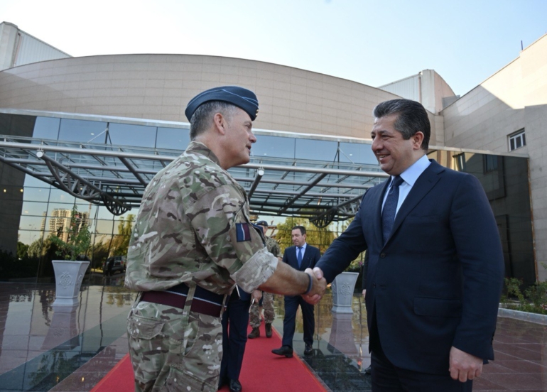 مەسرور بارزانى پێشوازىی لە شاندێکی سەربازیى بەریتانیا کرد