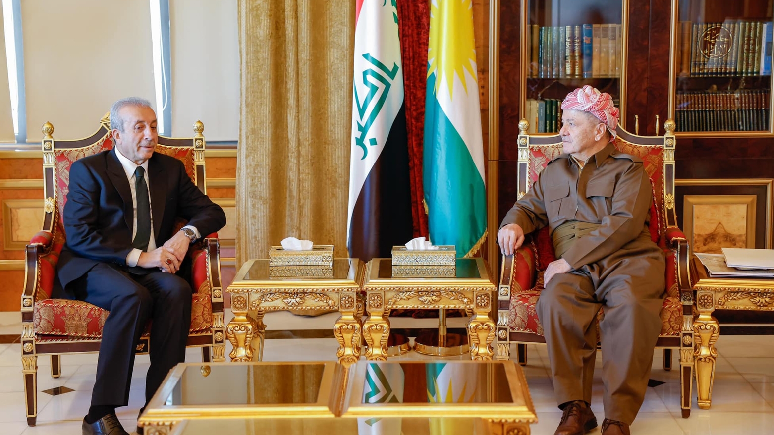 الرئيس بارزاني يستقبل وزير الزراعة التركي السابق