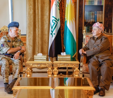 سـەرۆک بارزانی پێشوازی لە گه‌وره‌ ڕاوێژكارى به‌رگريى به‌ريتانى له‌ ڕۆژهه‌ڵاتى ناوه‌ڕاست و باكوورى ئافريكا و شاندێكى سه‌ربازيى ياوه‌رى دەکات