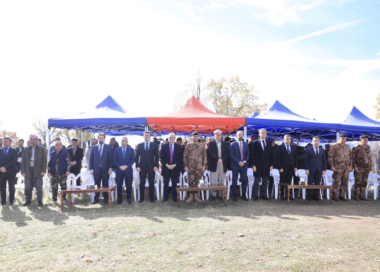  لە ڕێورەسمێکدا پێنج كێڵگەی مین لە چیای قەلەندەر لە سنووری قەزای مێرگەسۆر ڕادەستی خاوەنەكانیان كرانەوە.