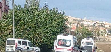 ENQERE – Bûkê qirika xesûya xwe birî û ew kuşt