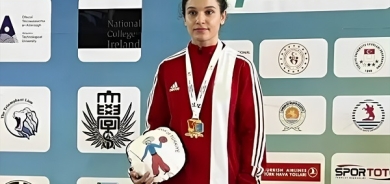 Keça Kurd dîsa bû qehremana cîhanê