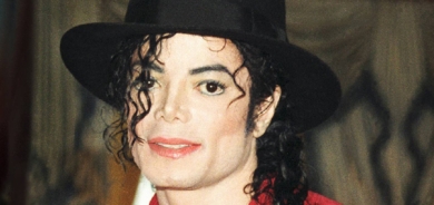 چاكەتەكەی مایكل جاكسۆن لە زیادكردنێكی ئاشكرادا دەفرۆشرێت