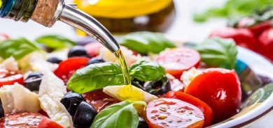 نظام البحر الأبيض المتوسط الغذائي يحمي من أمراض التدهور المعرفي