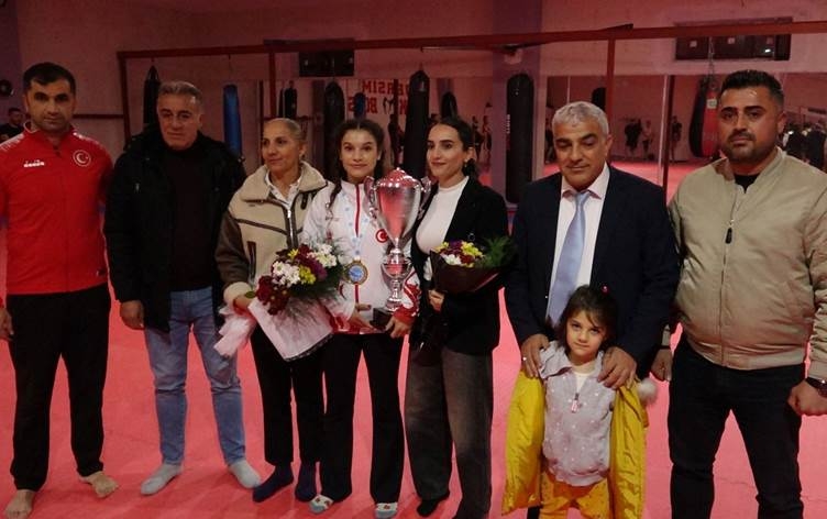 DÊRSIM - Şampiyona cîhanî ya Kurd bi germî hat pêşwazîkirin