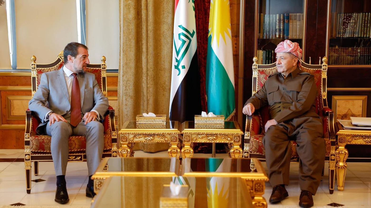 الرئيس بارزاني يستقبل قنصل فرنسا في أربيل