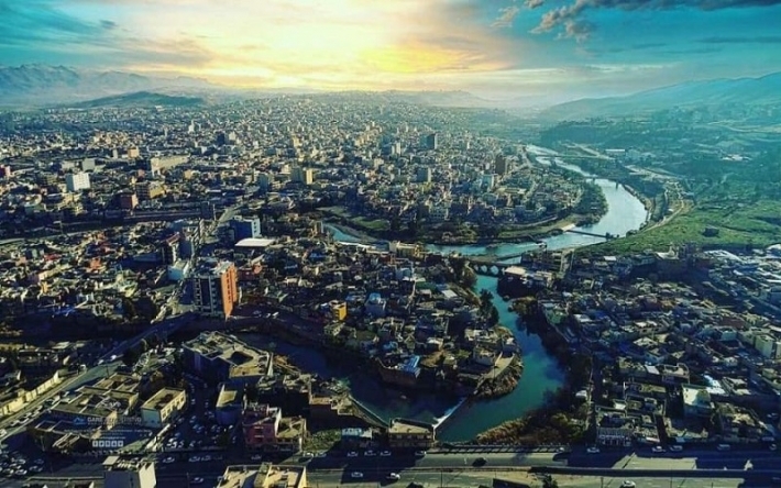 بتوجيه من رئيس الحكومة مسرور بارزاني.. وضع حجر الأساس لجملة مشاريع خدمية في زاخو بنحو 6 مليارات دينار