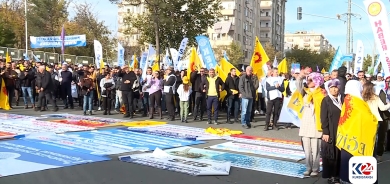 Kesk’ê li Diyarbekir mîtînga “Ji Gel Re Budce” lidar xist