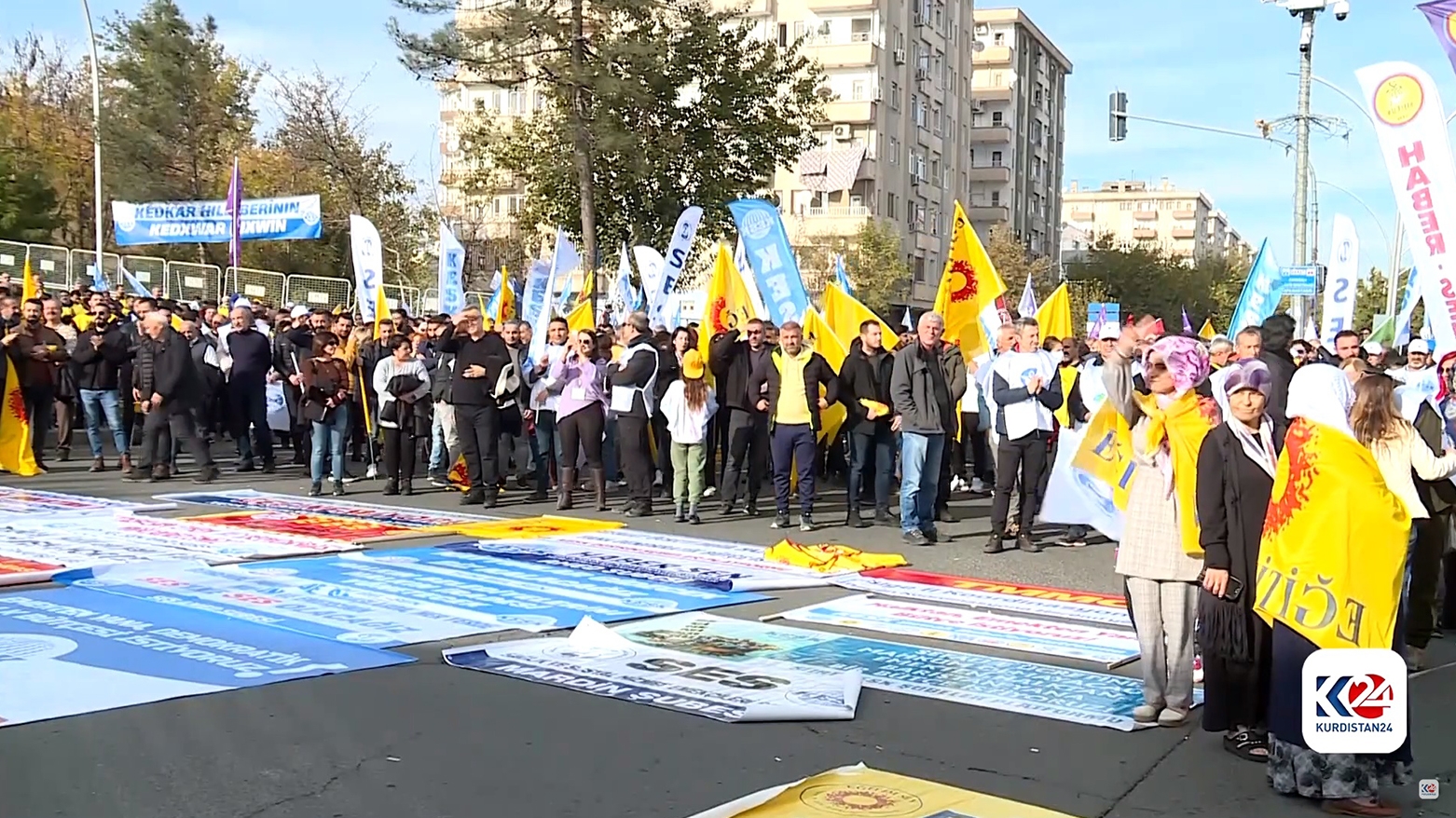 Kesk’ê li Diyarbekir mîtînga “Ji Gel Re Budce” lidar xist