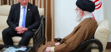 خامنئي يدعو كوبا لتشكيل «ائتلاف عالمي» ضد أميركا