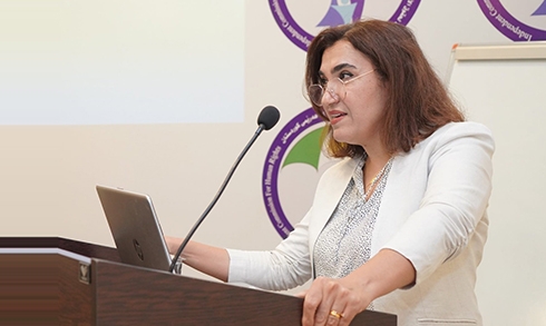 پ. د. تاڤگە عەباس بوستانی:  زۆربەی ئەو دەقە یاساییانەی لە هەرێمی كوردستان پێشێلی مافەكانی ئافرەتیان دەكرد، هەموار كرانەتەوە