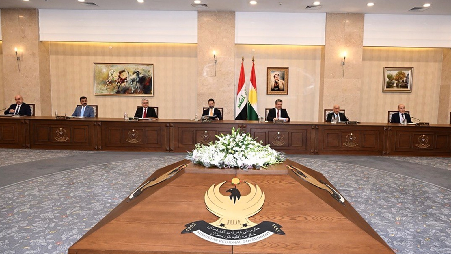 مجلس وزراء كوردستان: على الحكومة الاتحادية تحقيق العدالة تجاه موظفي الإقليم وصرف رواتبهم المستحقة