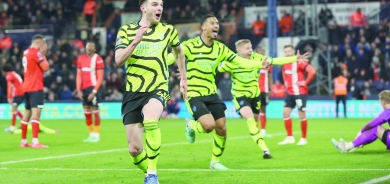 أستون فيلا المتوهج يواجه آرسنال في اختبار صعب بالدوري الإنجليزي