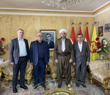 شاندێکی وەزارەتی ئەوقافی کوردستان سەردانی مەکتەبی پارتی دەکات لە قاهیرە