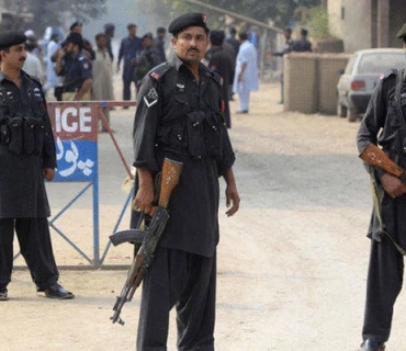 لە هێرشێکدا بۆ سەر بنکەیەکی پۆلیس ٢٤ کەس کوژران