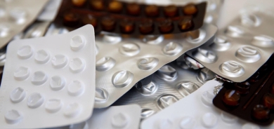 باحثون: الأدوية المسكّنة والمنوّمة تسبب كسور العظام