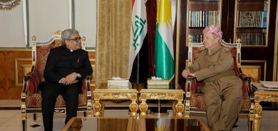 ســەرۆك بارزانی پێشوازی لــە كونسوڵی هیندستان لە هەولێر دەكات