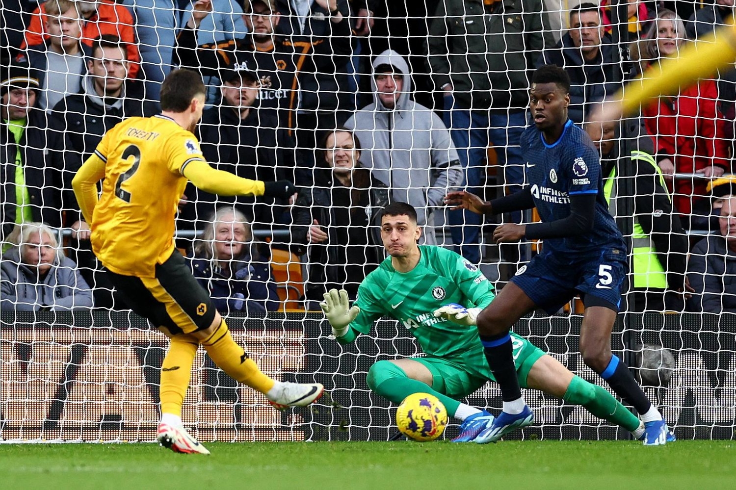 كيف استنزف مانشستر يونايتد المدرب تن هاغ؟