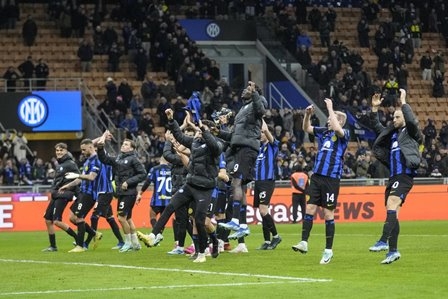 إنتر مرشح لتخطي جنوا وقمة بين يوفنتوس وروما