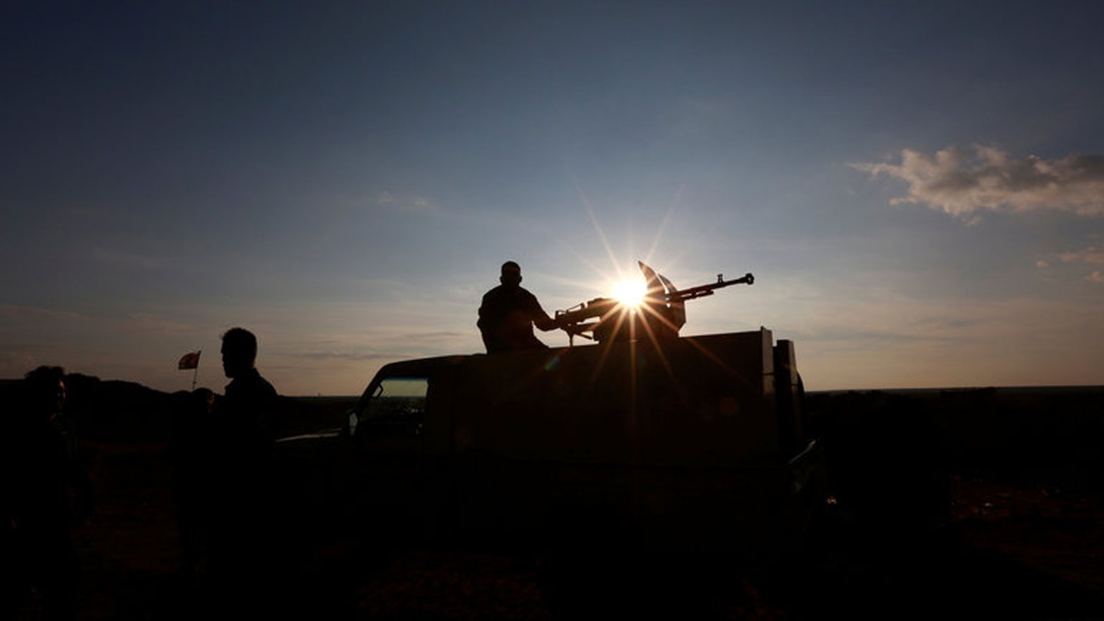 Pêgehên çekdaran li ser sînorê Iraq-Sûriyeyê hatin bombebarankirin