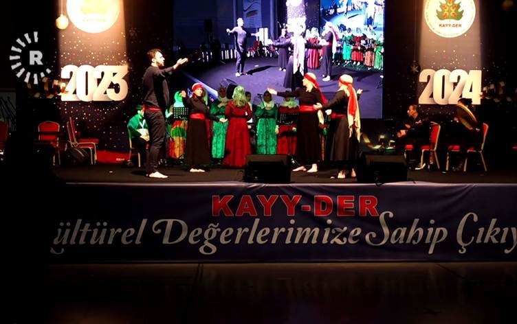 Kurdên Stenbolê Gaxan pîroz kir