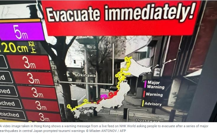 Powerful Earthquakes Trigger Tsunami Waves and Widespread Damage in Central Japan
