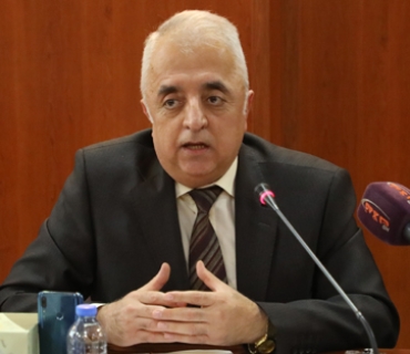 پ.د.كەیوان ئازاد  پسپۆڕی مێژوو و مامۆستای زانكۆی سلێمانی:     لە ماوەی 20 ساڵی (1957-1977) ڕێژەی كورد لە كەركووك 11% دابەزیوە، لە بەرانبەردا  ڕێژەی عەرەب 15% بەرز بووەتەوە