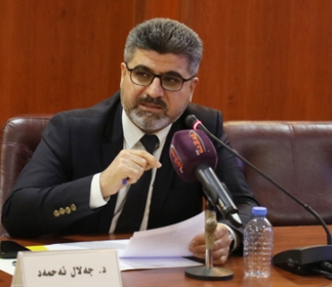 د.جەلال ئەحمەد  ئەندامی بازنەی گفتوگۆ:     ململانێێ شیعە و سوننە  بە قازانجی شیعە و بە زیانی  خاك و ناسنامەی ئێمە تەواو دەبێت